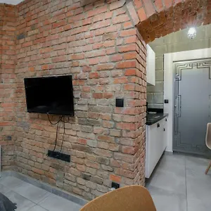 https://strzalowa-underground-level-apartments-by-renters.poznan-hotels.com